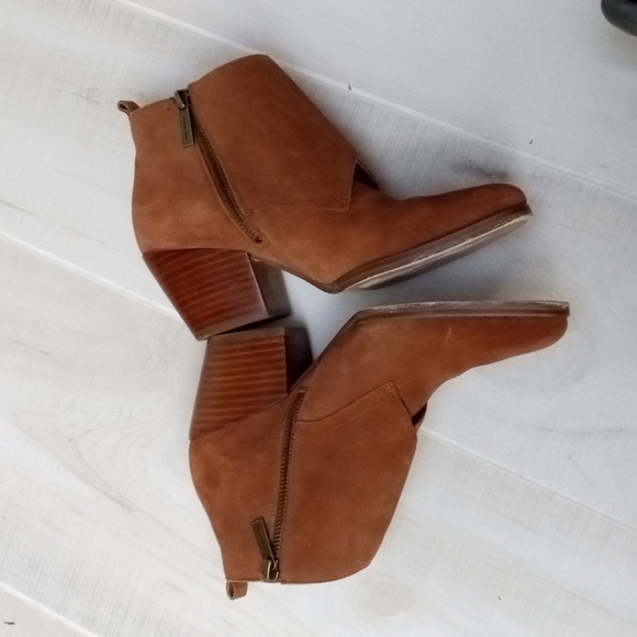 MICHAEL KORS suede booties - Picture 5 of 9